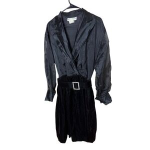 Lisa Michaels Black Velvet Bow Dress Rhinestone Buckle Size 4